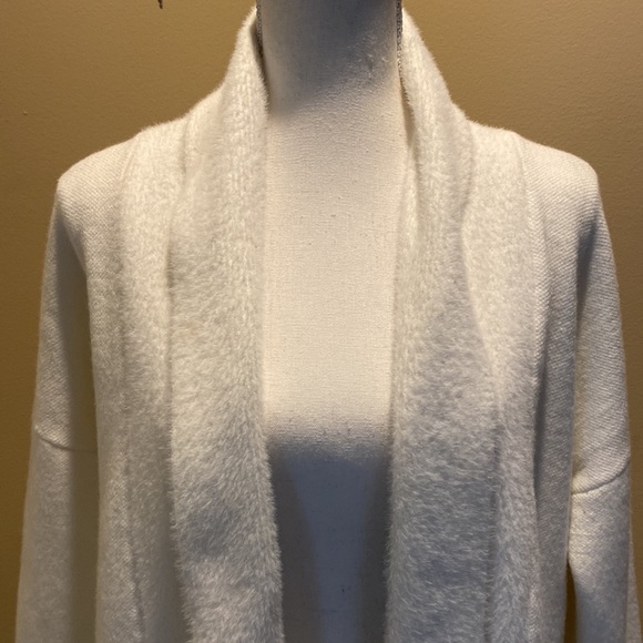 NWOT Winter White Long Sweater Cardigan - Picture 2 of 4